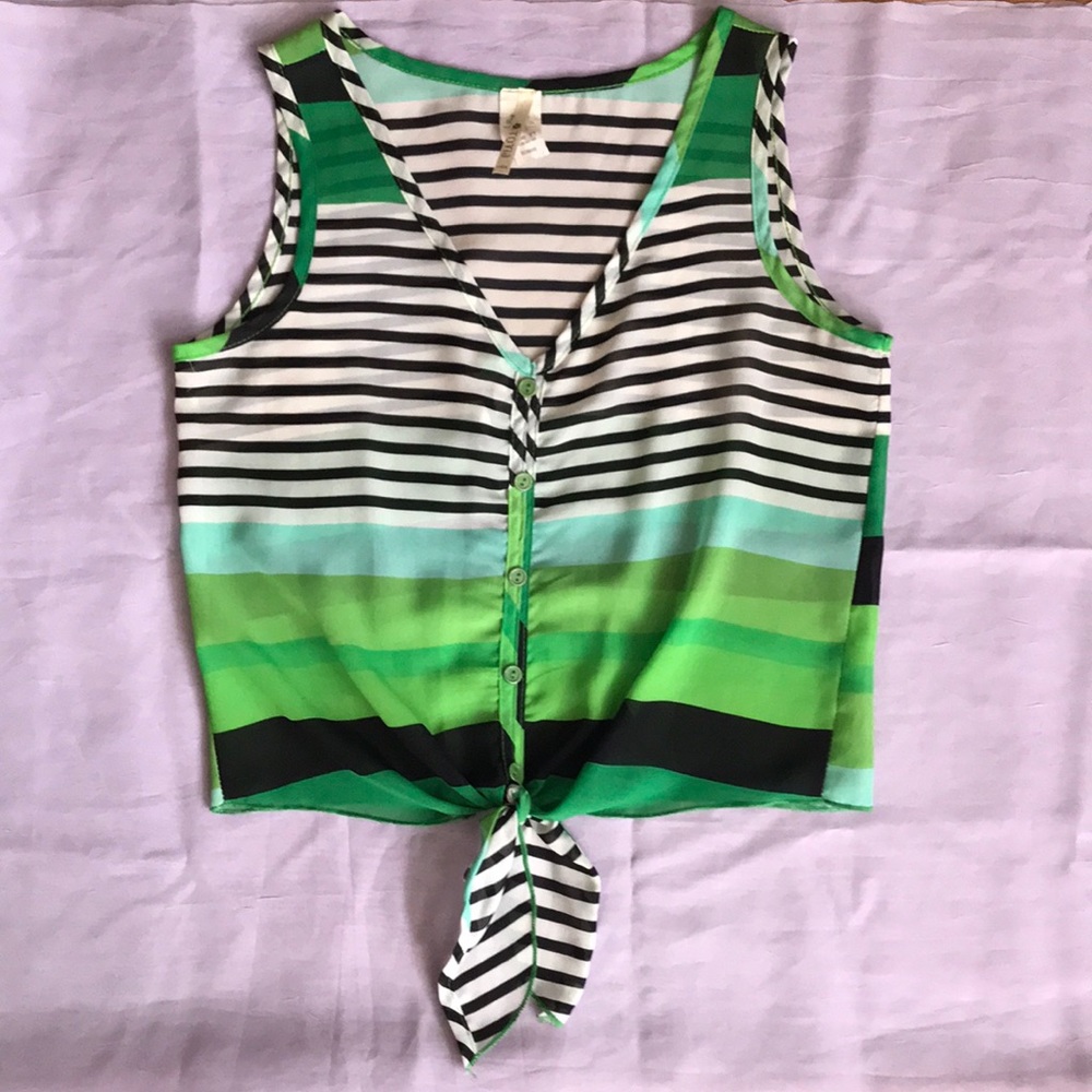 Super cute summer crop top